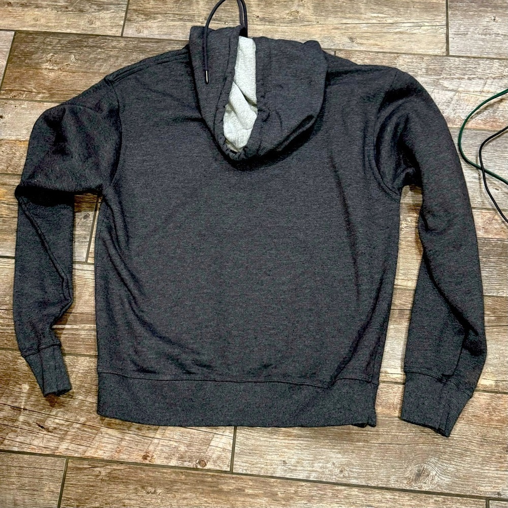 Hoodie​​ - Picture 3 of 6